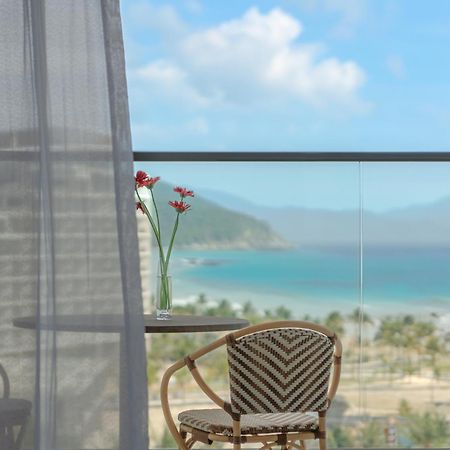 Aquamarine Beachfront Resort & Spa คัมรานห์ ภายนอก รูปภาพ