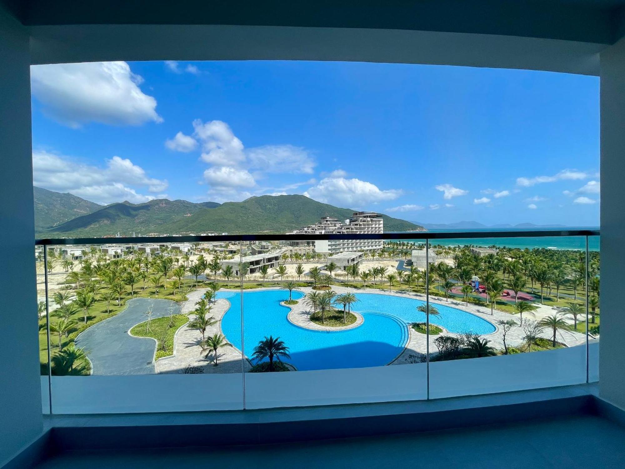Aquamarine Beachfront Resort & Spa คัมรานห์ ภายนอก รูปภาพ