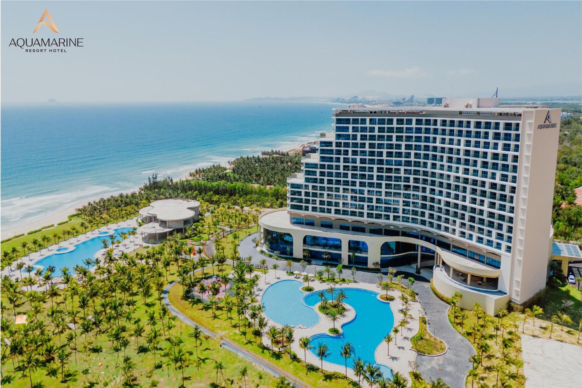 Aquamarine Beachfront Resort & Spa คัมรานห์ ภายนอก รูปภาพ