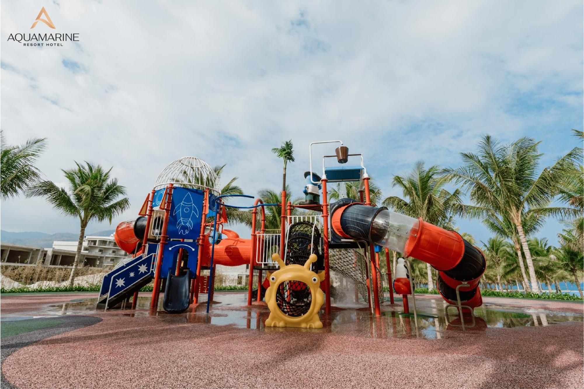 Aquamarine Beachfront Resort & Spa คัมรานห์ ภายนอก รูปภาพ