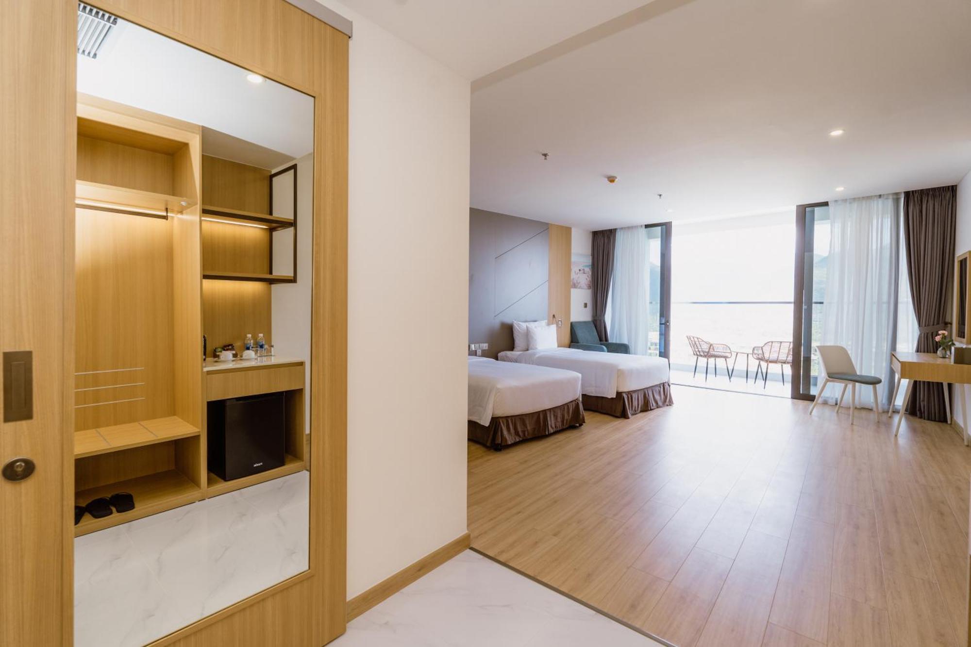Aquamarine Beachfront Resort & Spa คัมรานห์ ภายนอก รูปภาพ
