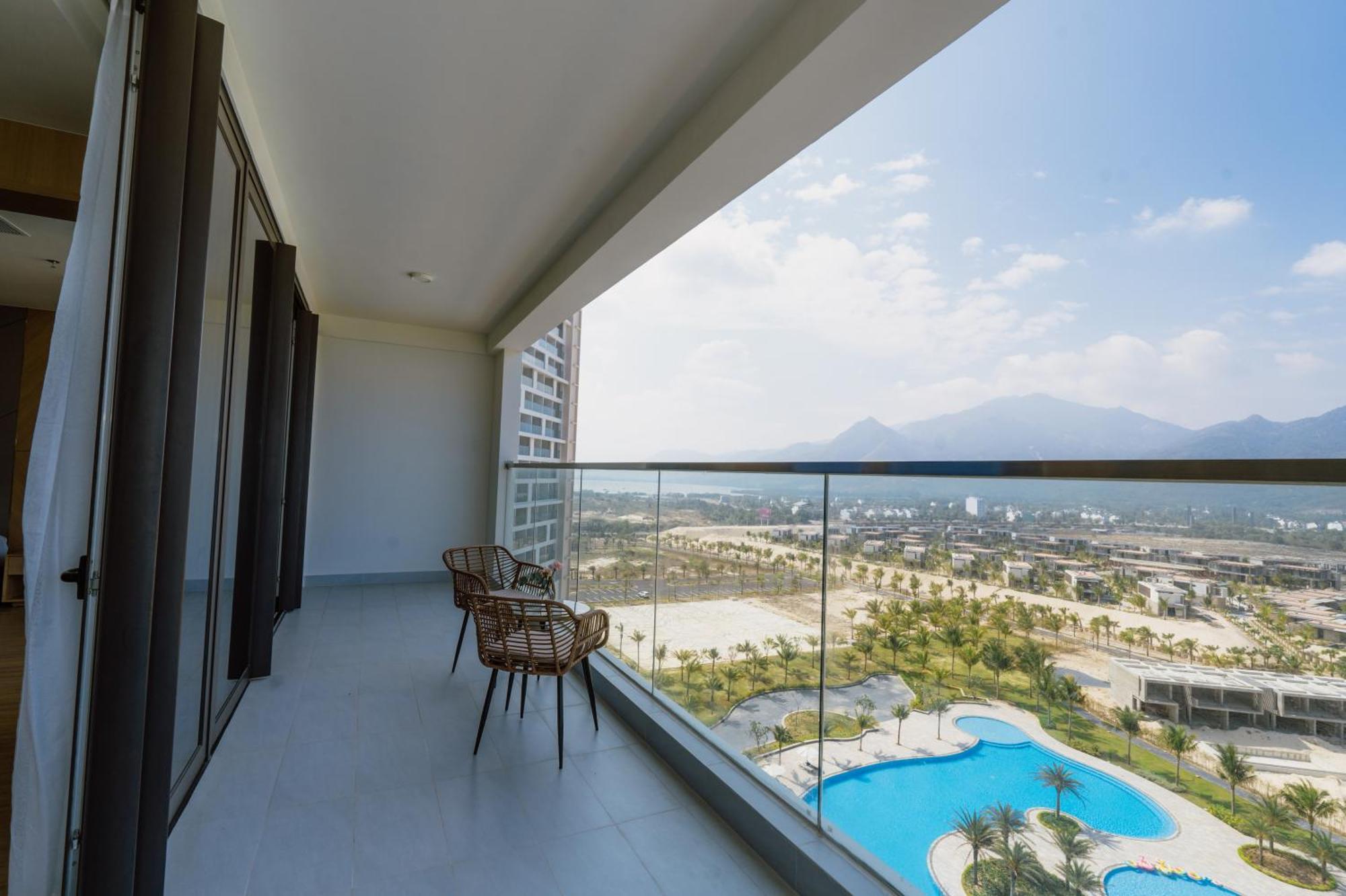 Aquamarine Beachfront Resort & Spa คัมรานห์ ภายนอก รูปภาพ