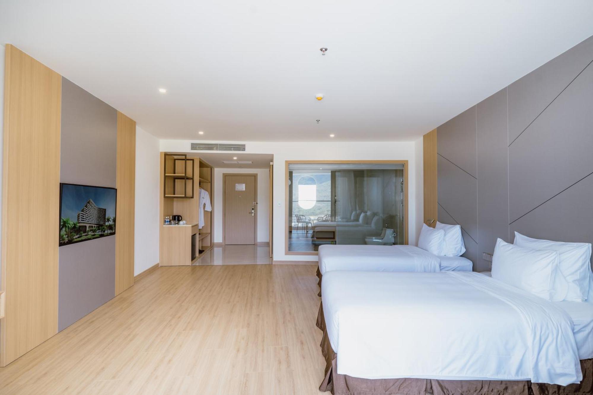 Aquamarine Beachfront Resort & Spa คัมรานห์ ภายนอก รูปภาพ
