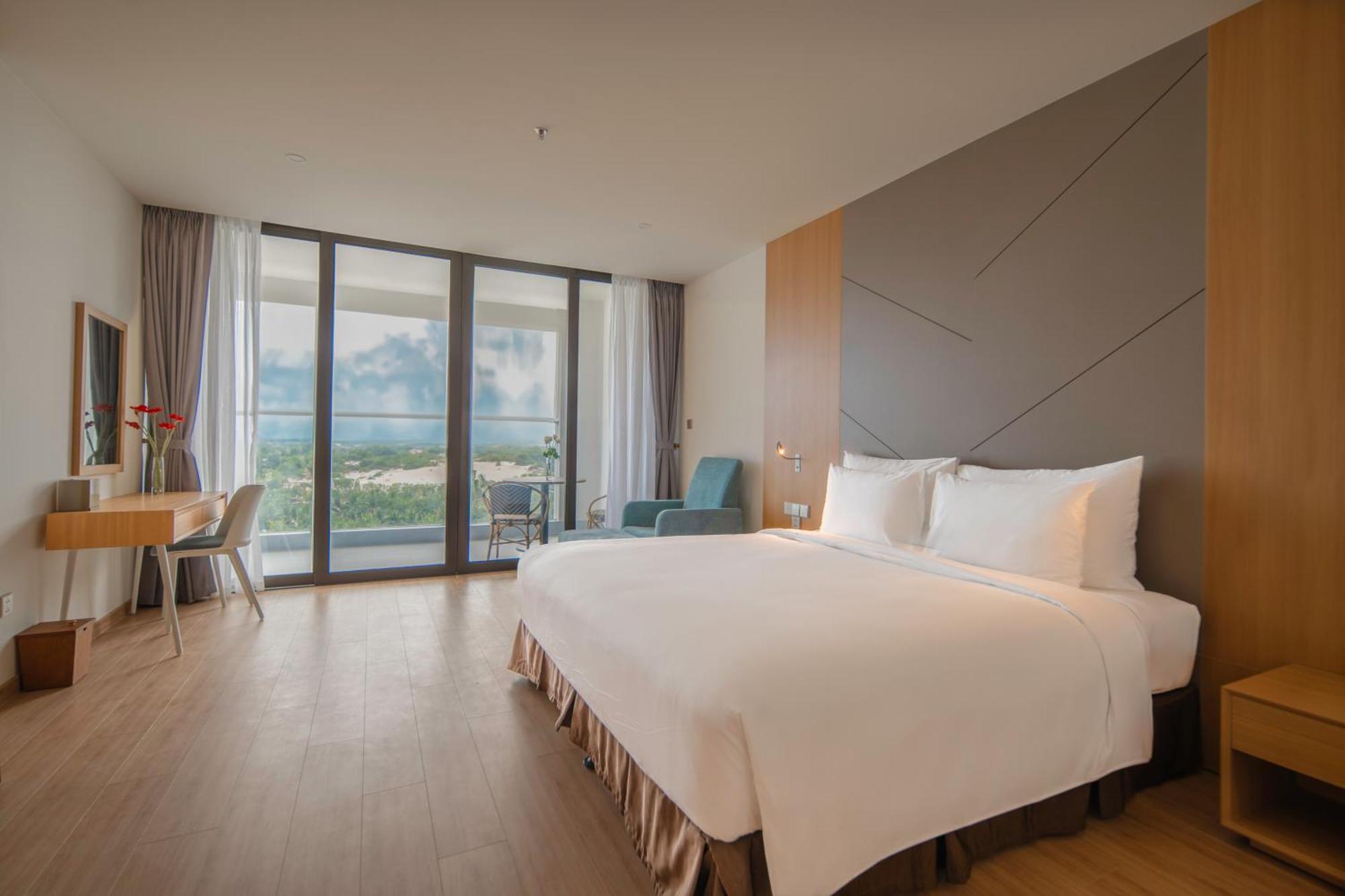 Aquamarine Beachfront Resort & Spa คัมรานห์ ภายนอก รูปภาพ